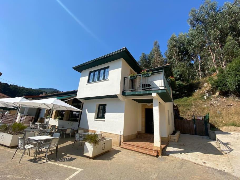 Casa En Montealegre Reformada Y Acogedora Sámano Esterno foto