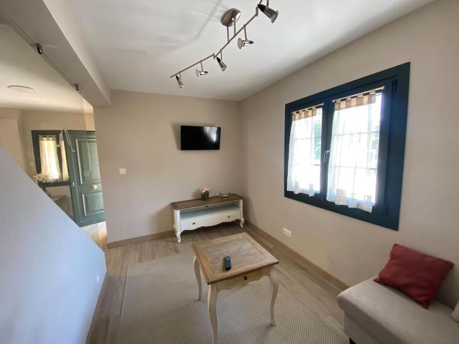 Casa En Montealegre Reformada Y Acogedora Sámano Esterno foto